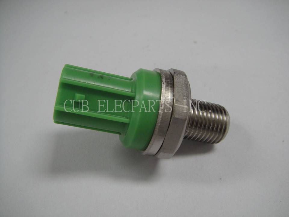 Датчик детонации CUB  B120-052  (VS-72C002)