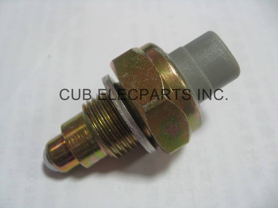 Датчик включения заднего хода CUB  B011-084  (VS-49C011)